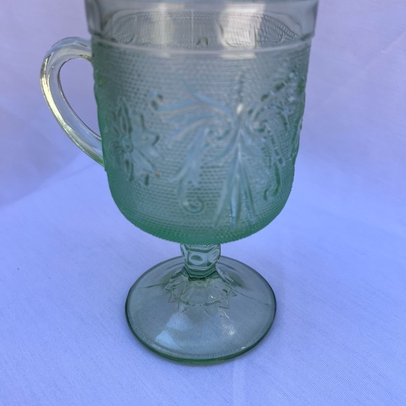 Vintage Indiana Tiara Sandwich Glass Chantilly Green Footed Mug. - Picture 8 of 8